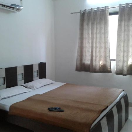Hotel Kalpavruksha Алибаг Экстерьер фото